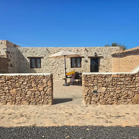 Apartment La Montaneta - Tefia